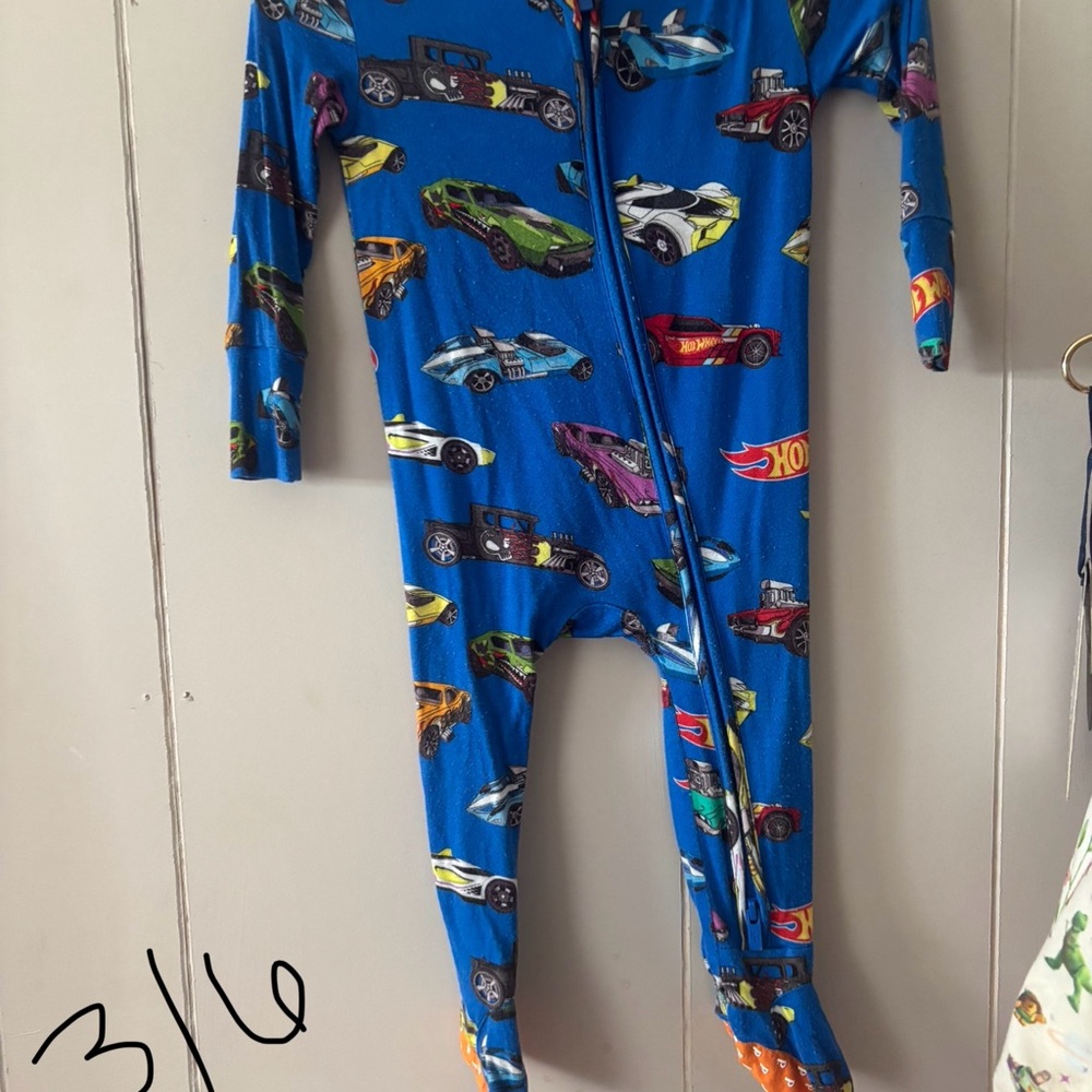 Posh peanut 3/6 hot wheels zippy